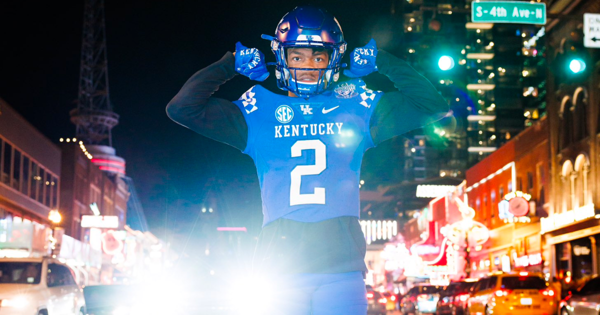 Kentucky Unveils Uniforms for Music City Bowl - On3