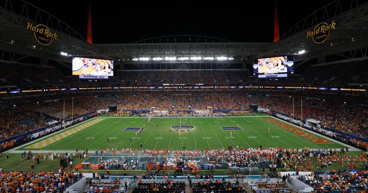 Photos: Tennessee Vs. Clemson In The Capital One Orange Bowl