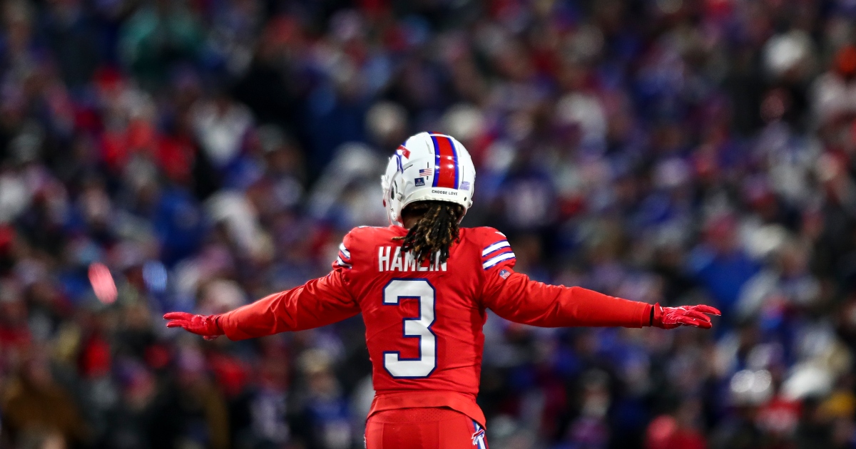 Damar Hamlin honors Buffalo Bills training staff with Pat Tillman