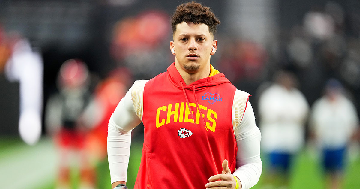 WATCH: Patrick Mahomes reflects on impact of Damar Hamlin recovery news  following terrifying injury - On3