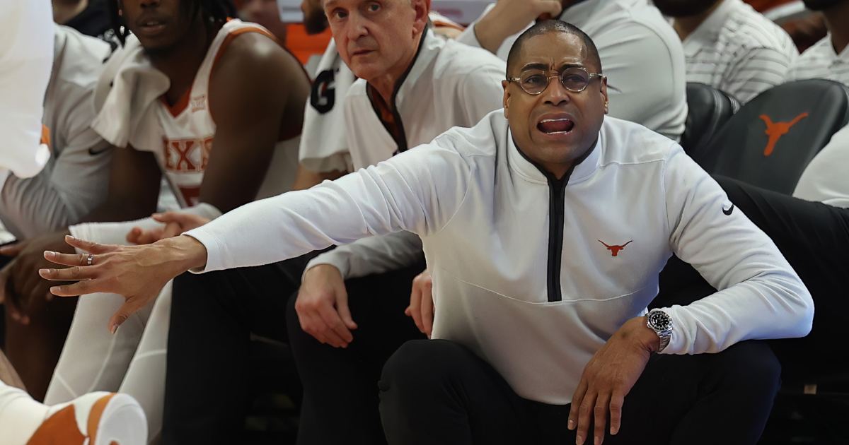 Texas coach Rodney Terry previews game at Tennessee