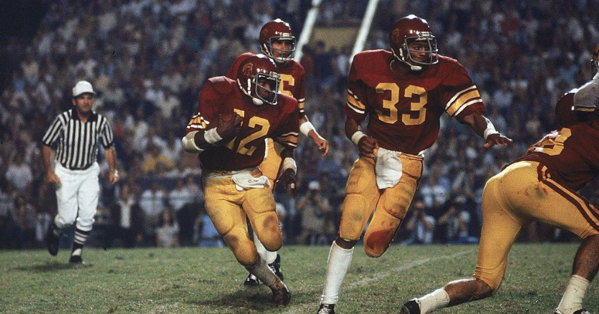 YAY Or NAY: It's A Easy Call For USC Fans To Make