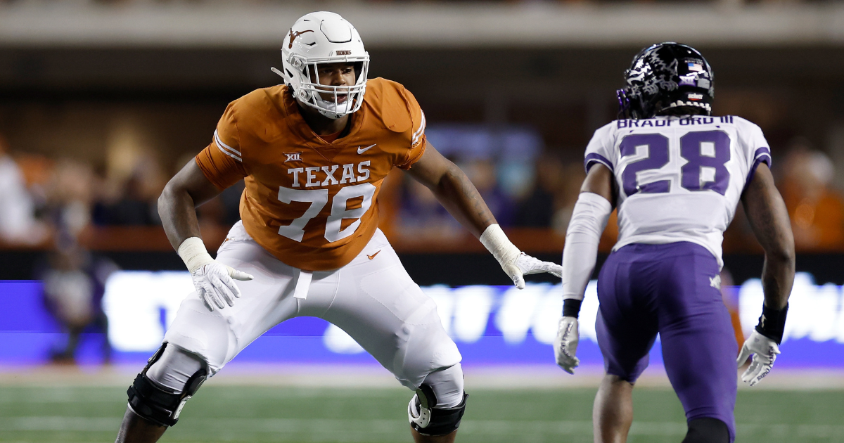 Texas Longhorns football: Xavier Worthy, Kelvin Banks Jr. named AP