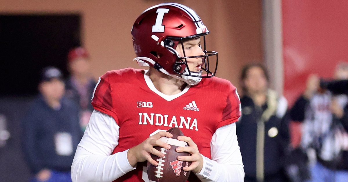 Indiana transfer quarterback Connor Bazelak commits to Bowling Green