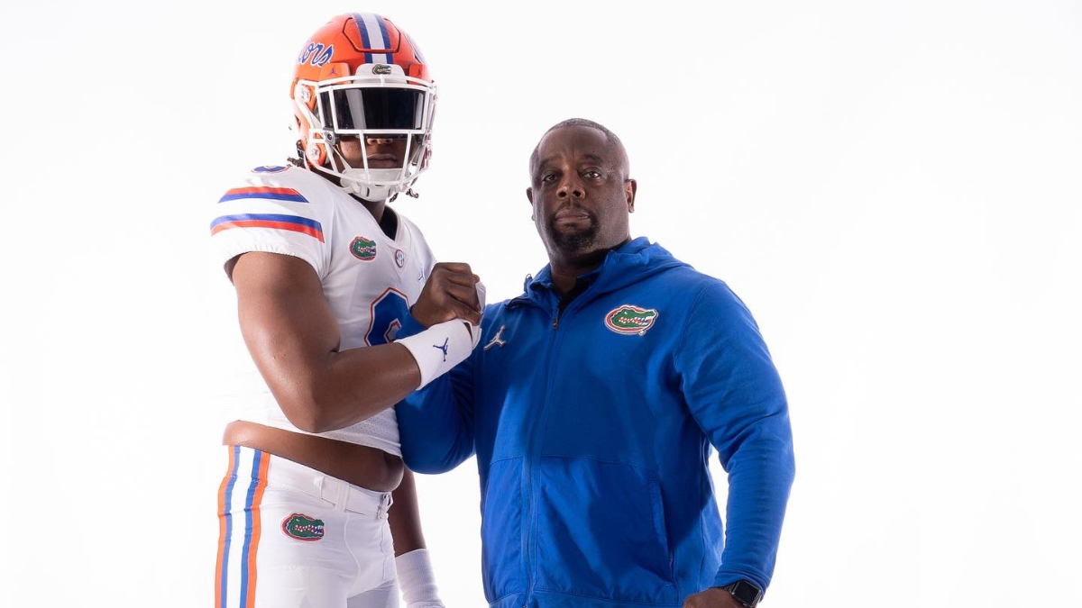 Gators Breakdown: Gainesville DL Kendall Jackson stays home and commits to  the Florida Gators