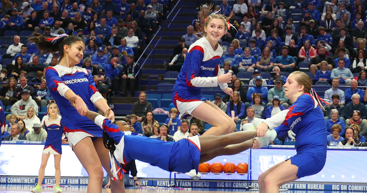 WATCH The Firecrackers jump rope team's halftime entertainment in Rupp