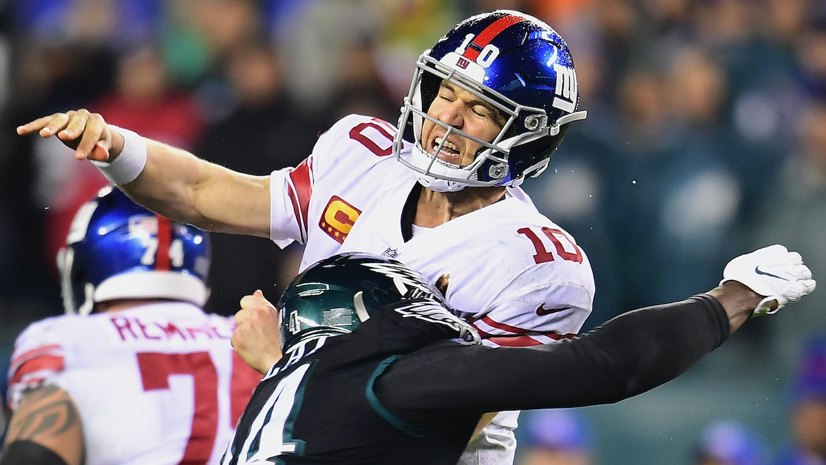 Eli Manning's nephew trolls him by wearing Eagles jersey at Lincoln Field