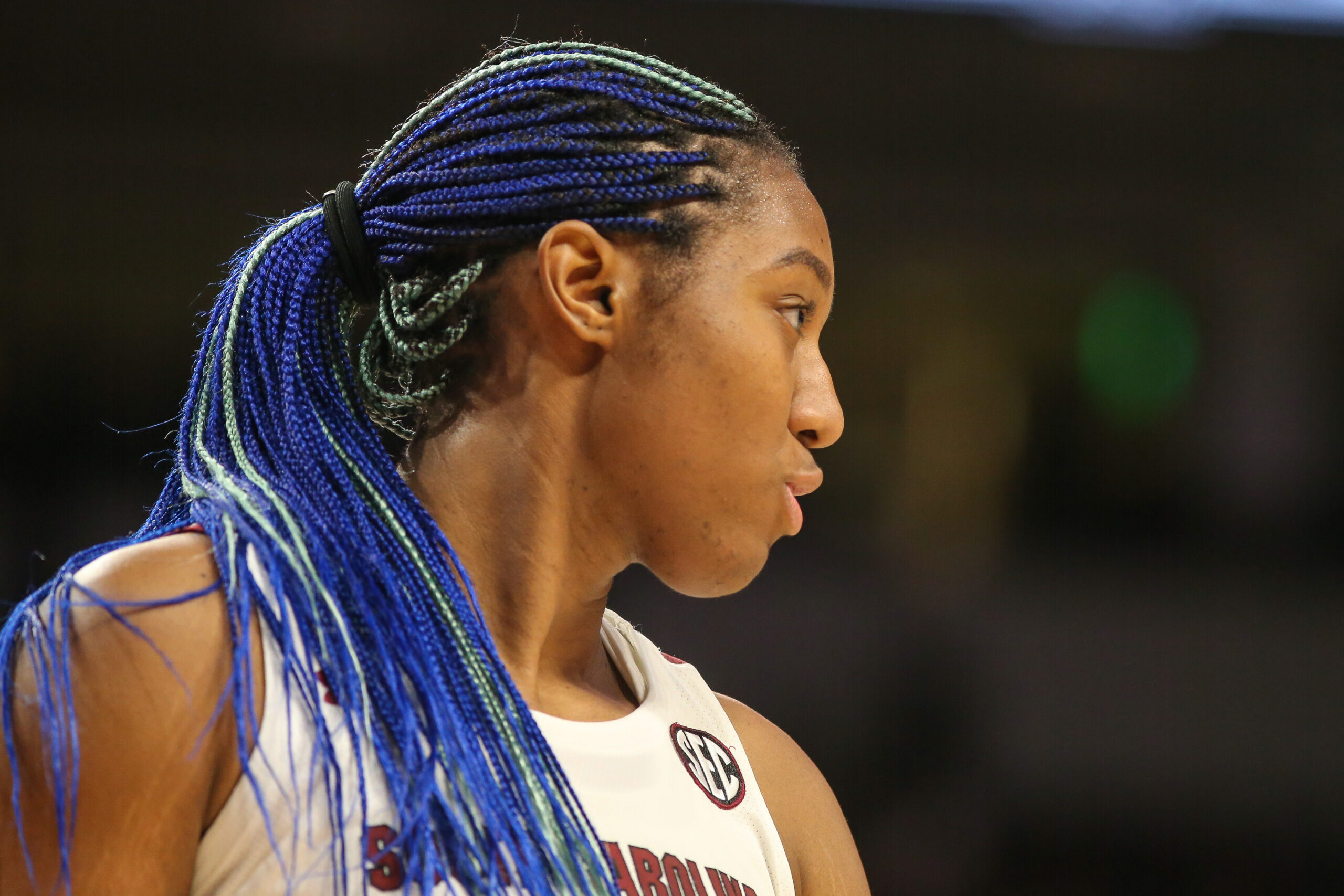 Why Dawn Staley rocked a Randall Cunningham Eagles jersey for South  Carolina vs. LSU showdown