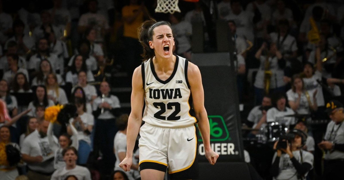 Caitlin Clark named finalist for Naismith Award