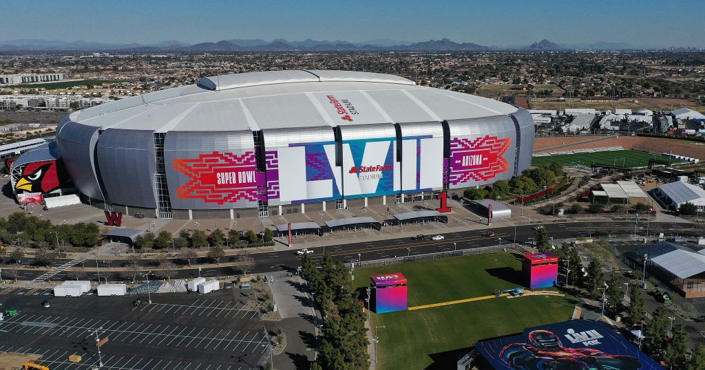 Las Vegas sportsbook slashes Super Bowl line for 24 hours