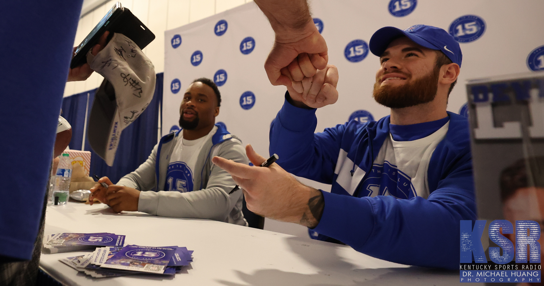 IndySportsDay: Tattooed Kentucky fan gets free tickets to title game