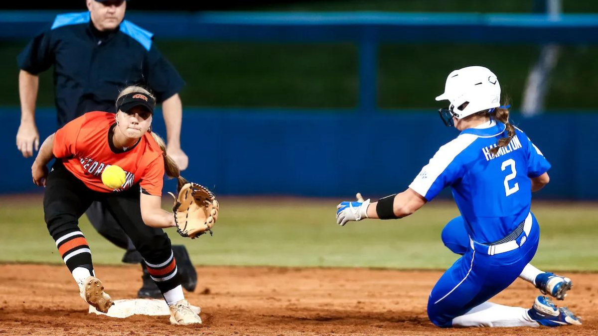 No. 17 Kentucky Softball Wins Out on Opening Day