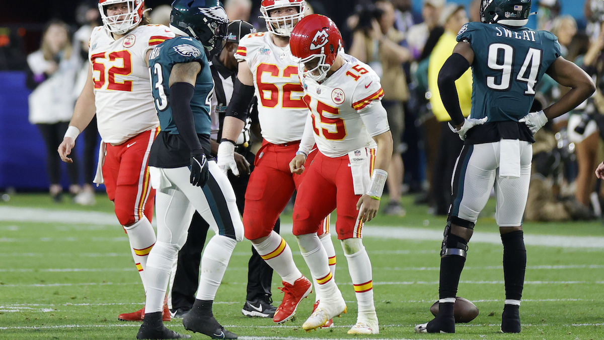 Mahomes hobbles to victory over Bengals, leads injury-riddled Chiefs to  Super Bowl