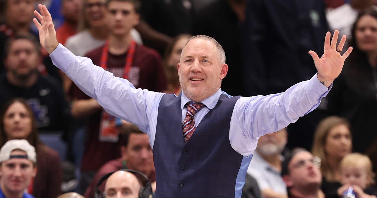 Texas A&M Fan Wins $1,000, Buzz Williams Offers To Double Reward