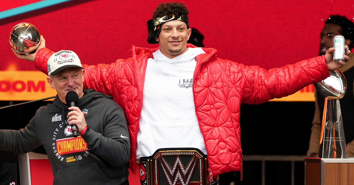 PHOTOS: Patrick Mahomes Clearly Loving This Insignificant Gift Over Super  Bowl LVII Trophy and MVP Trophy - EssentiallySports