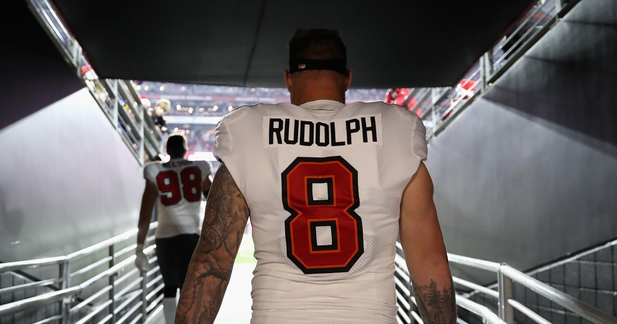 Kyle Rudolph Retires from NFL After 12 Seasons; Vikings Will Honor