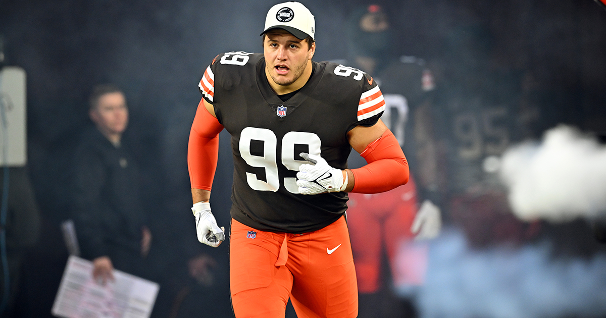 Cleveland Browns - Taven Bryan makes it official!