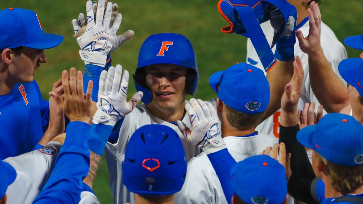 Florida Gators - Fun night at the ballparks 🔥 #GoGators