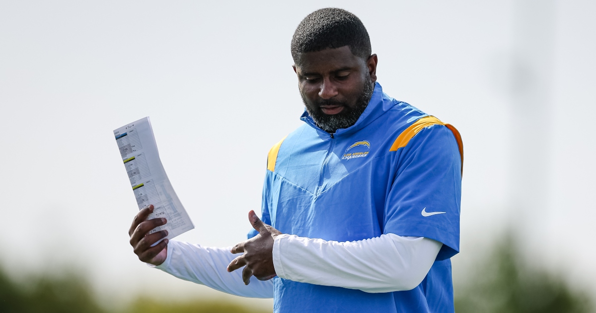 Derrick Ansley expounds on the Chargers' depth at safety