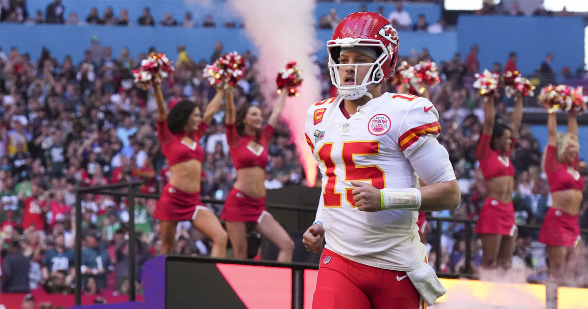 Netflix partners with NFL for new docu-series 'Quarterback' following  Patrick Mahomes, Kirk Cousins, Marcus Mariota