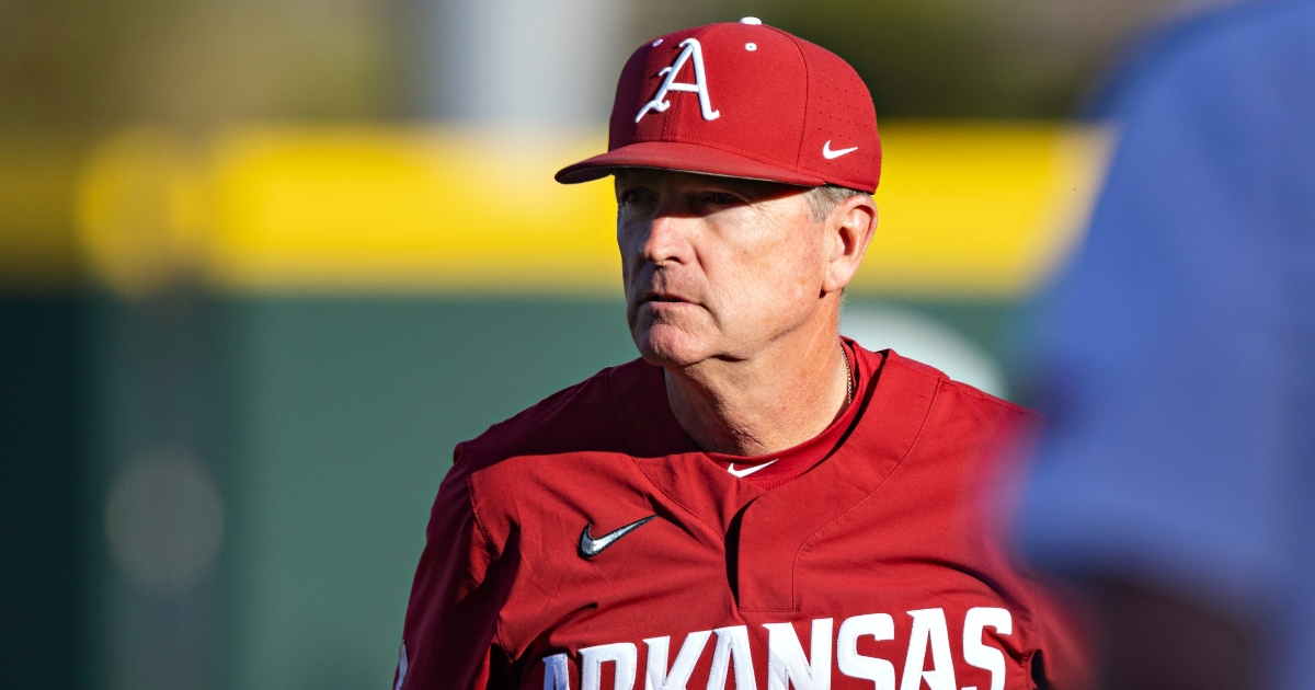 Arkansas head baseball coach Dave Van Horn wins 800th career game - On3