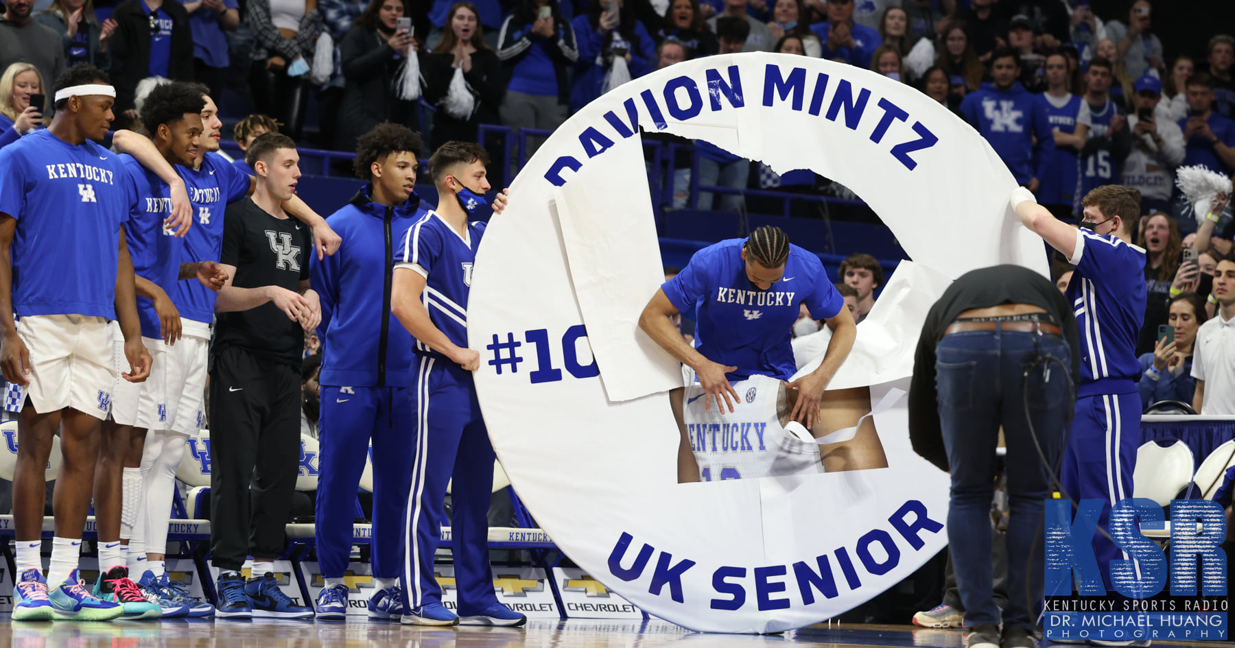 "A bunch" of Kentucky Wildcats prepare for Senior Day On3