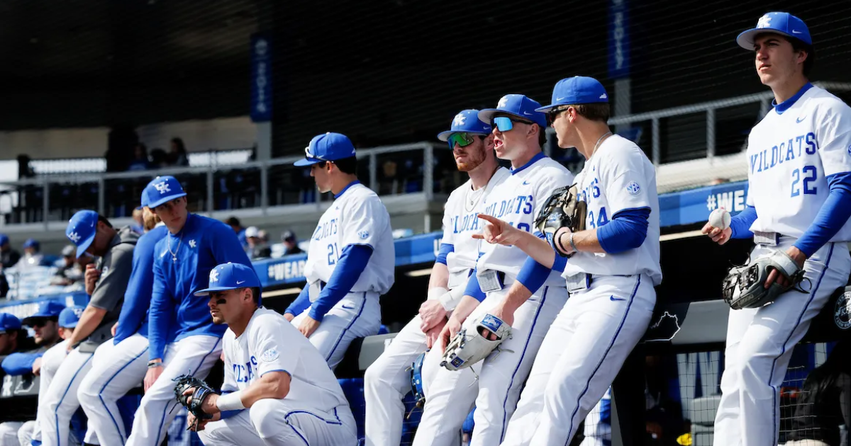 Tennessee drops series finale to Kentucky