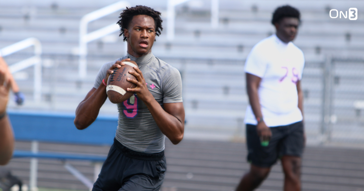 Miami Hurricanes eyeing potential second quarterback in 2024 class