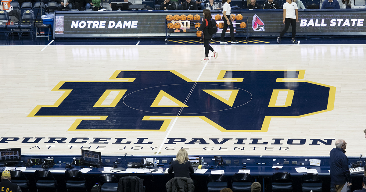 New Look For Irish Basketball As Notre Dame Takes On Villanova - Her Loyal  Sons