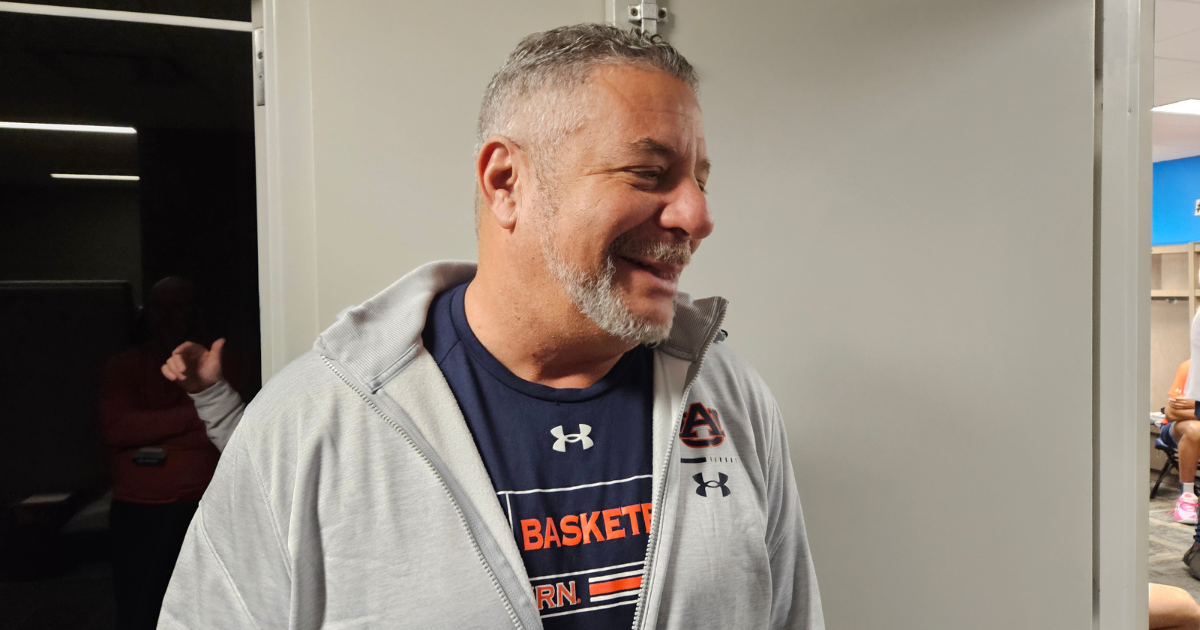 Bruce Pearl talks Iowa hoops, past and present