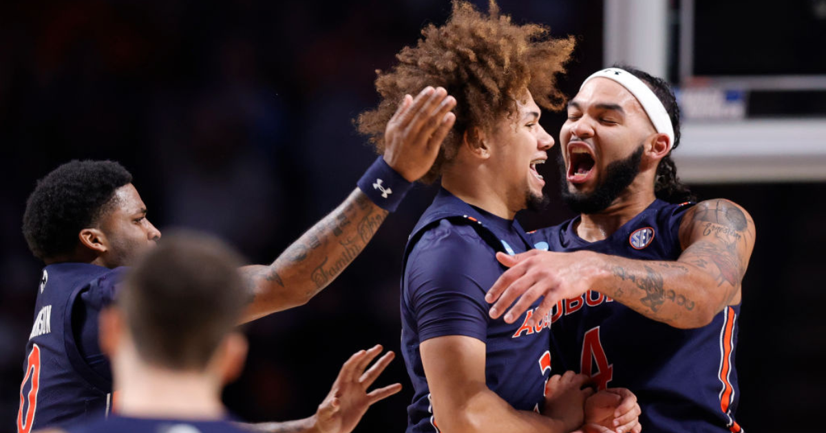 Photos Auburn takes down Iowa in the NCAA Tournament