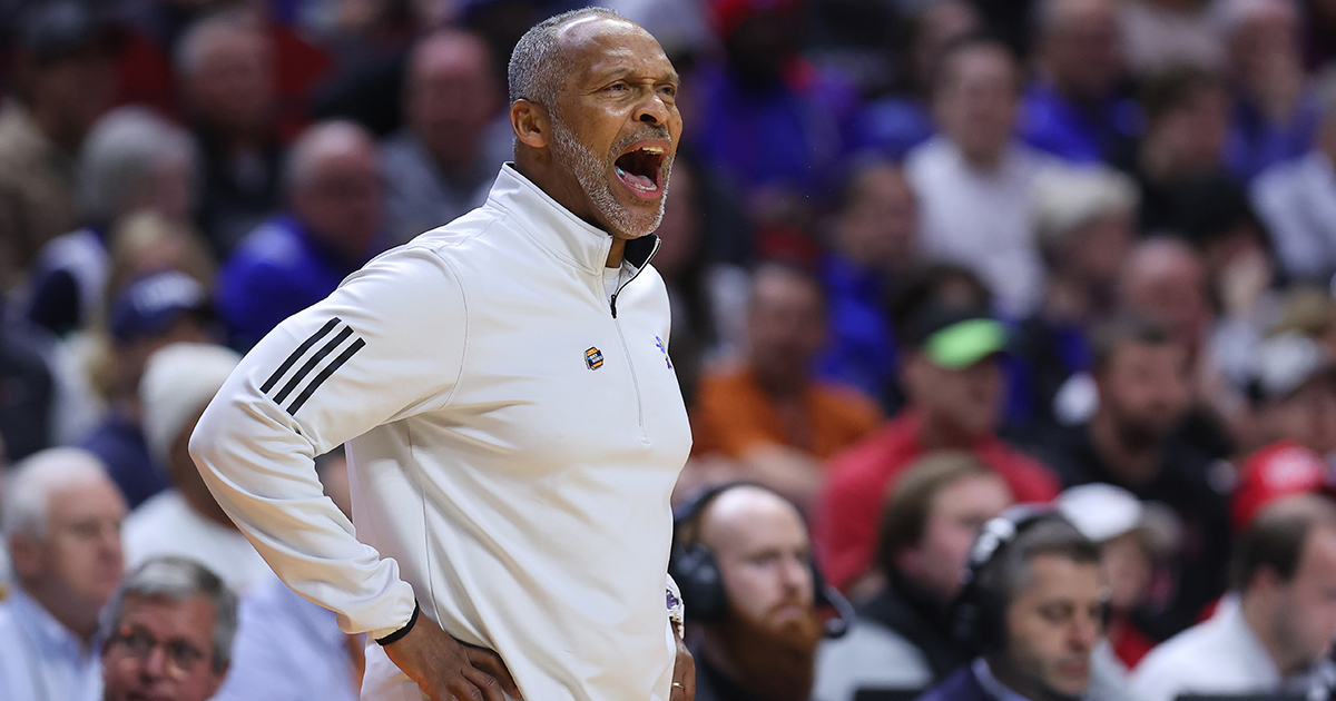 Kansas basketball loses key assistant to retirement