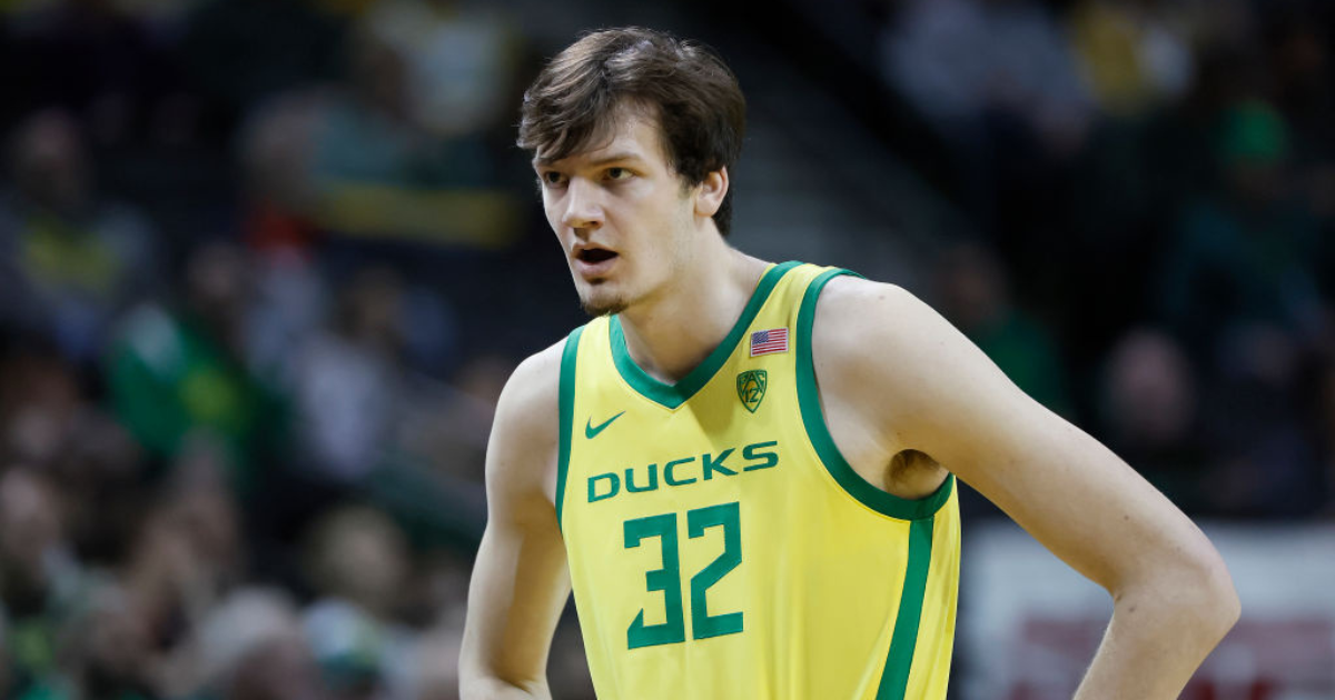 Nate Bittle Leads Oregon To Blowout Win Over UCF In Second Round Of NIT ...