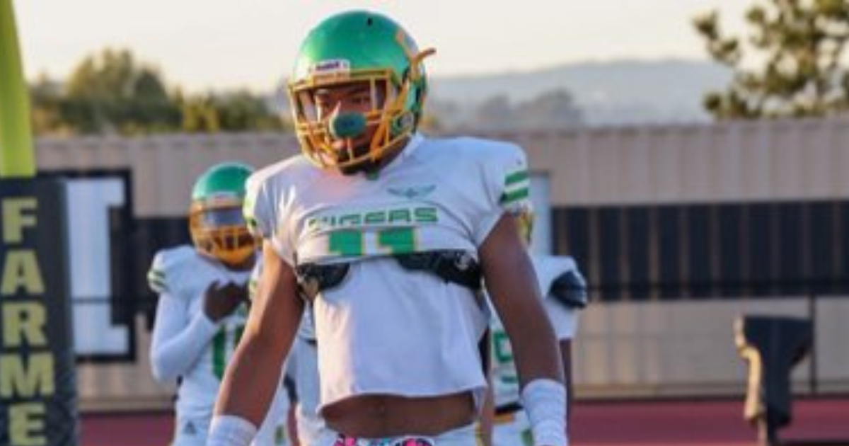 Ducks Make Four-Star LB Naki Tuakoi a Priority