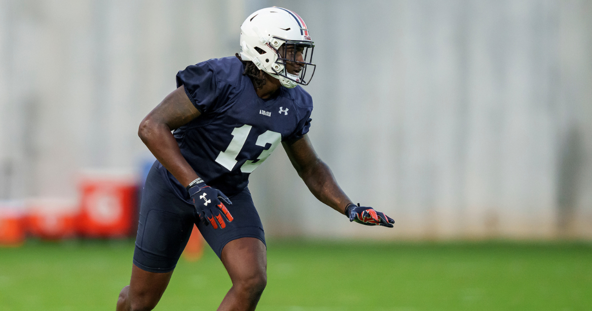 Former Auburn wide receiver flips from Cincinnati to join Deion