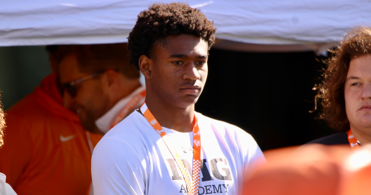 Long-time Vols TE commit Jonathan Echols returns to Tennessee for spring practice