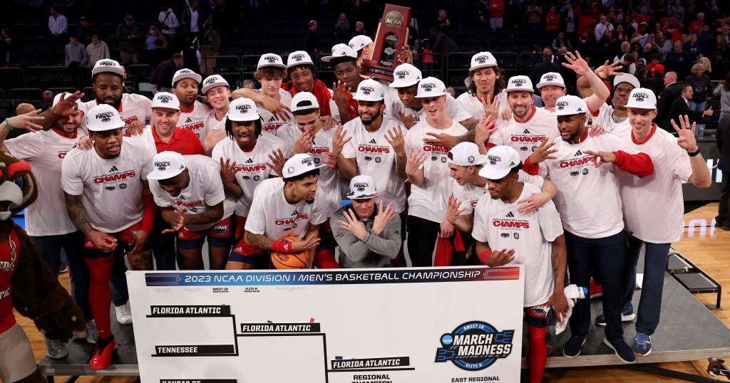 WATCH: Florida Atlantic Owls cut down the nets, advance to Final Four - On3