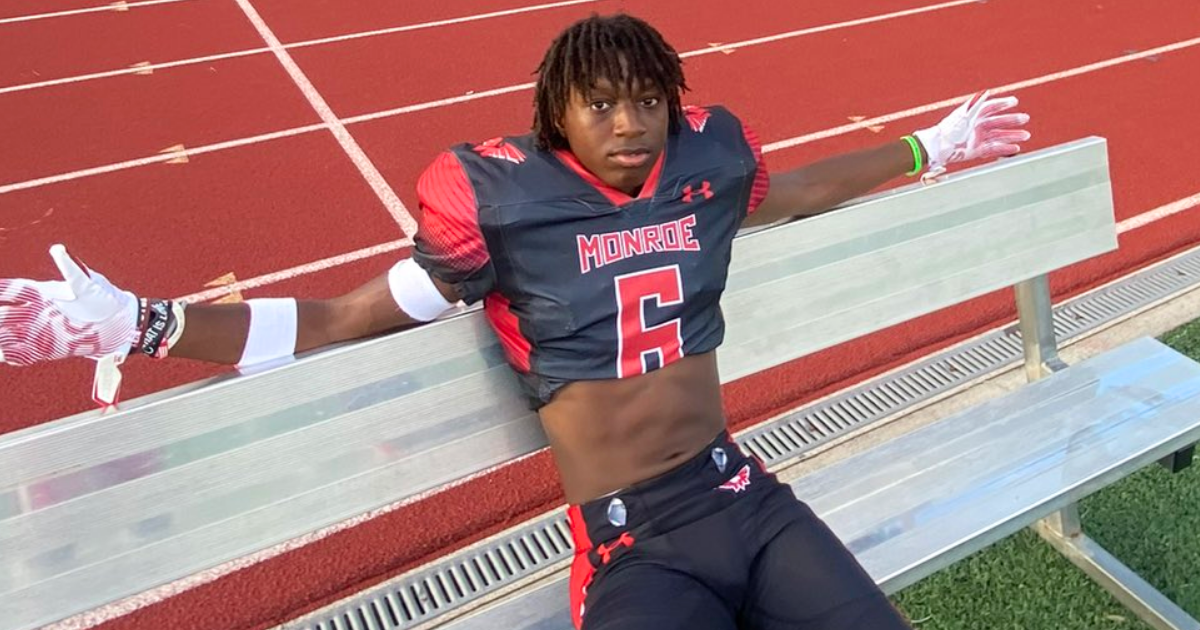 2025 safety Jordan Young includes Notre Dame football in top 13