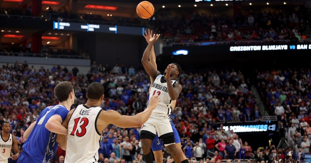 CBS Sports rule expert Gene Steratore breaks down controversial foul in  Creighton vs San Diego State - On3