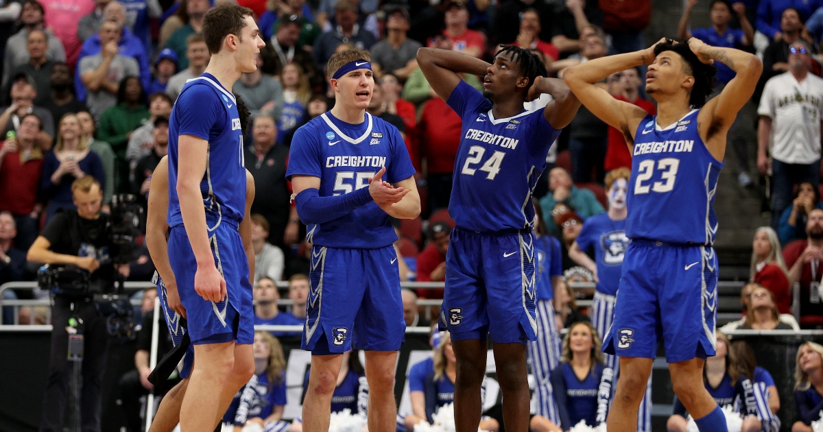 Goodman] Creighton point guard Ryan Nembhard intends to transfer, source  told @stadium . Nembhard averaged 12.1 points and 4.8 assists this past  season. FYI: His older brother, Andrew, was recruited to Gonzaga