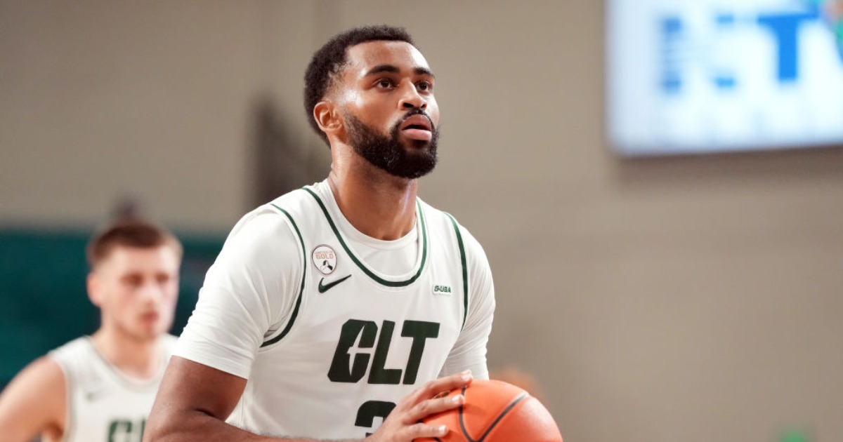 Huskers lock in official visit with Charlotte guard transfer Brice Williams