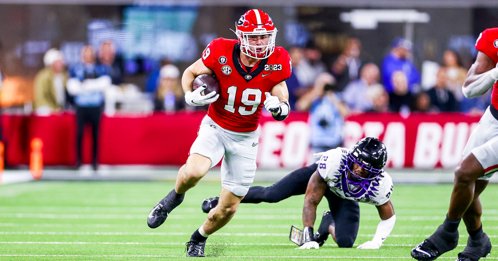 Brock Bowers praises Georgia quarterbacks during spring game 