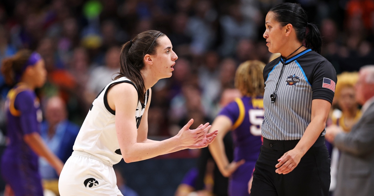 Caitlin Clark called for questionable technical foul in national championship game