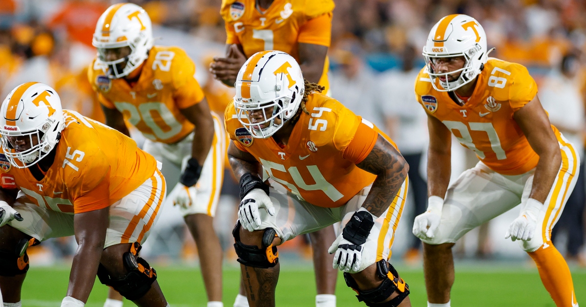 Ollie Lane shares where Tennessee’s offensive line is succeeding in spring ball