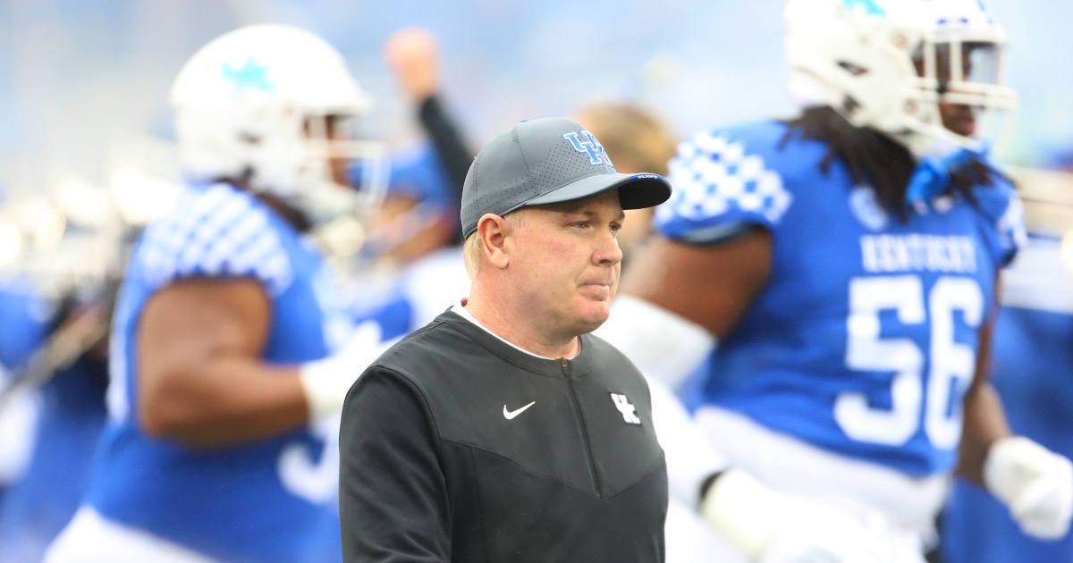 Mark Stoops jokes about knowledge of Re’Mahn Davis from time at Vanderbilt
