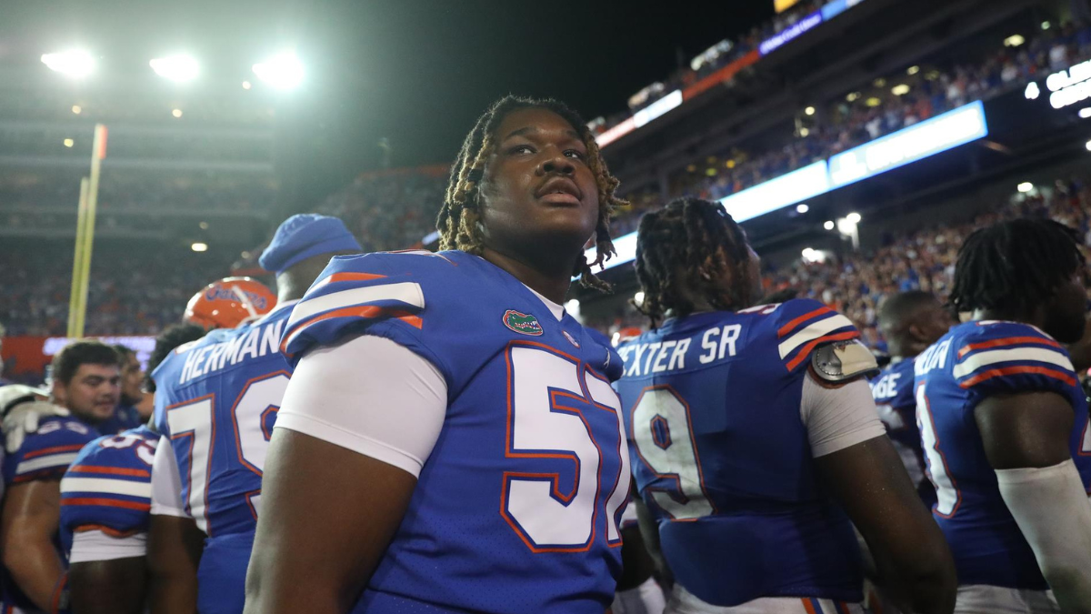 Florida Gators offensive lineup David Conner to enter transfer portal