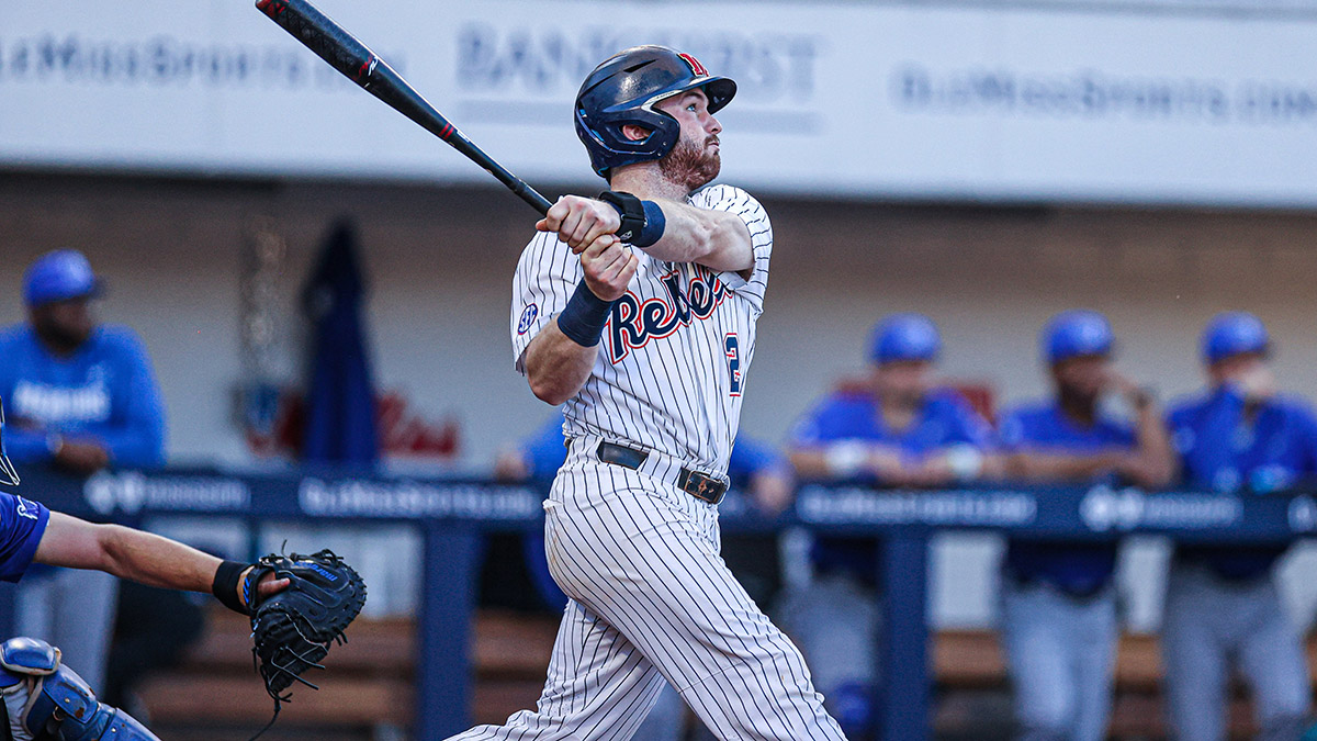 Struggles continue for Ole Miss baseball after blowing late lead against Memphis