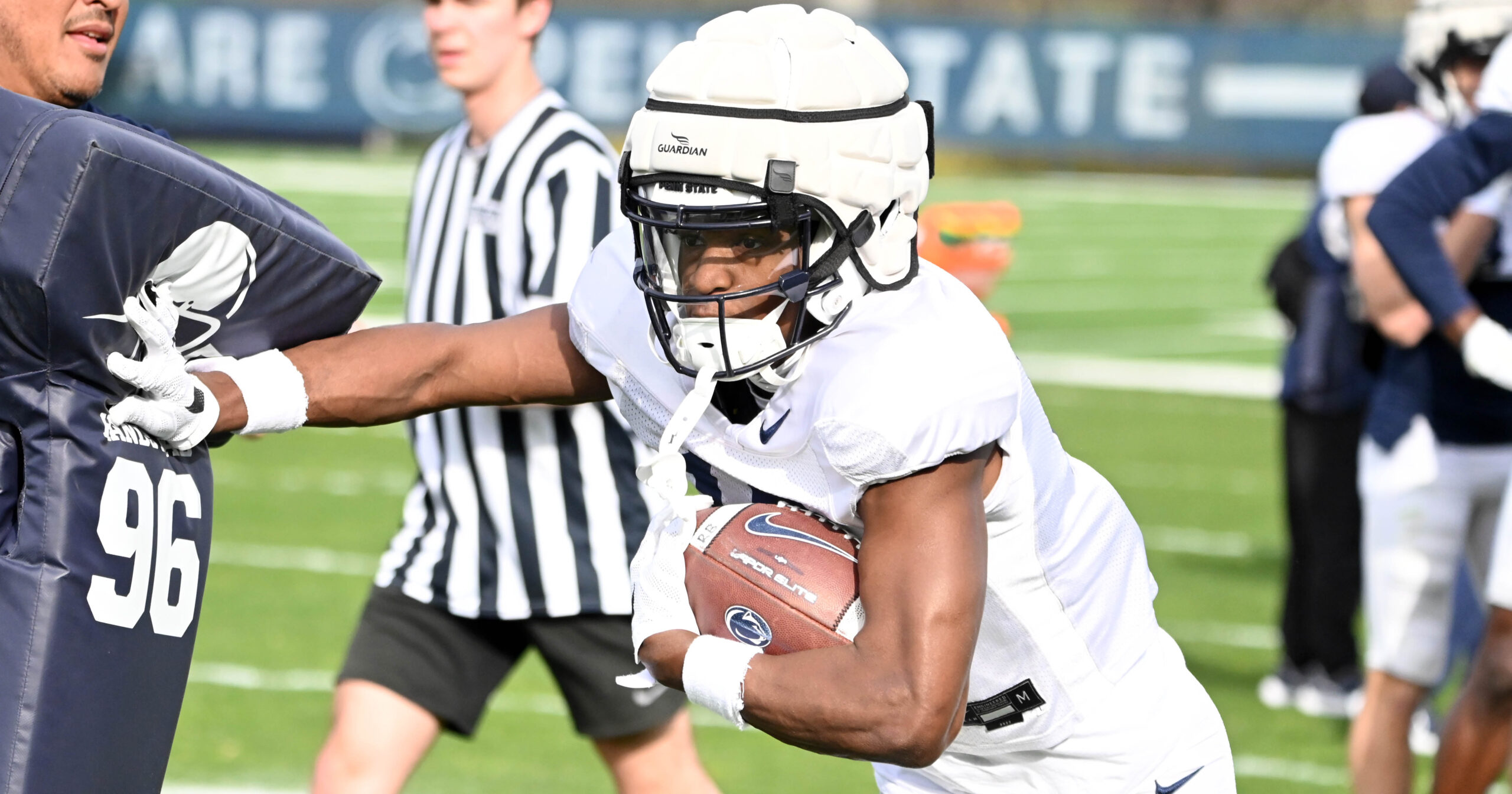 Wide receiver Anthony Ivey