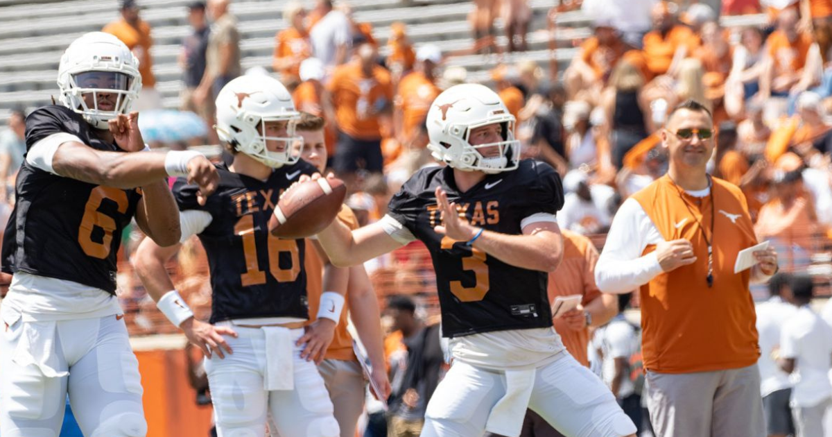 QB Shane Buechele reportedly tells Texas coaches he intends to transfer