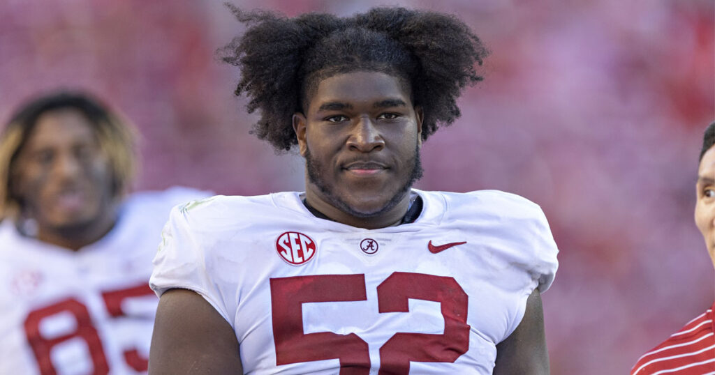 Tyler Booker, Alabama Crimson Tide offensive lineman